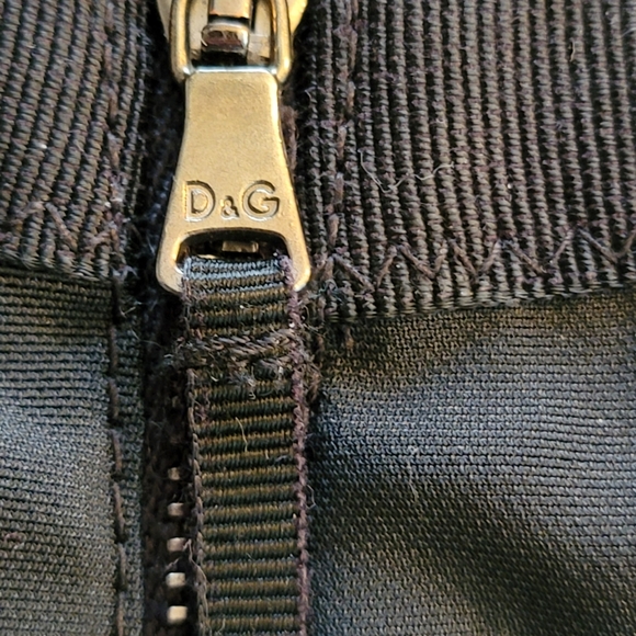 DOLCE  & GABBANA | BLACK SATIN PENCIL SKIRT - Picture 6 of 9